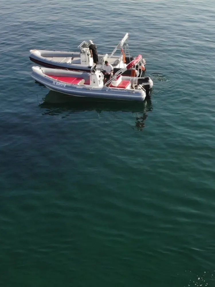 Location de bateau pour entreprise à Hyères par Aniel Boats Services