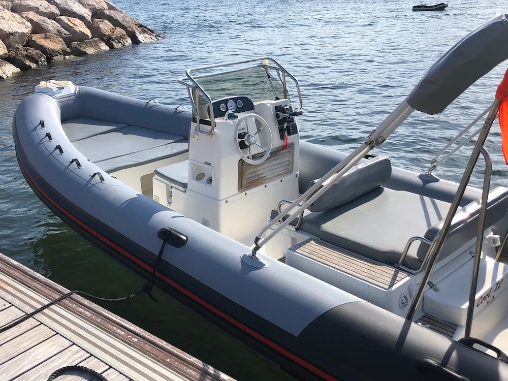 Location de bateau Joker Boat Coaster 650 à Hyères par Aniel Boats Services